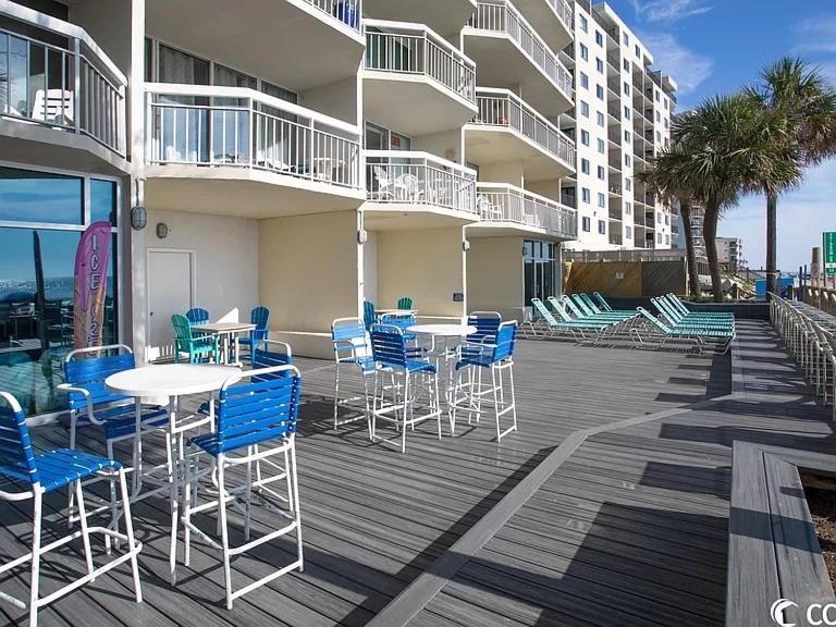Готель 405 Waters Edge Garden City Екстер'єр фото